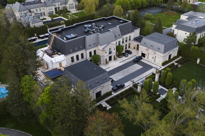 ドレイクさん自宅銃撃 警備員が負傷 トロント