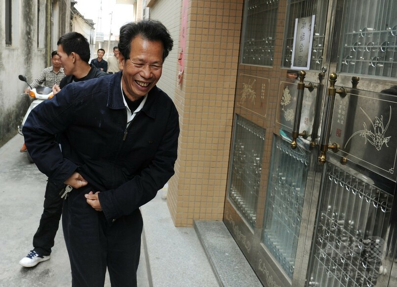 中国当局、「民主の村」で住民13人を拘束