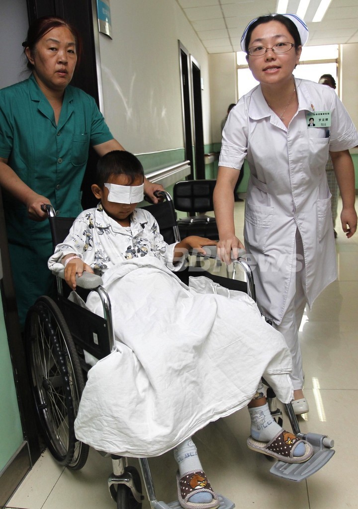 男児両目くりぬき事件、地方貧困の実態に注目 中国