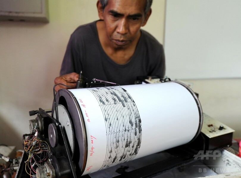 バリ島で揺れ強まる、噴火への懸念高まり3万4000人以上避難 インドネシア