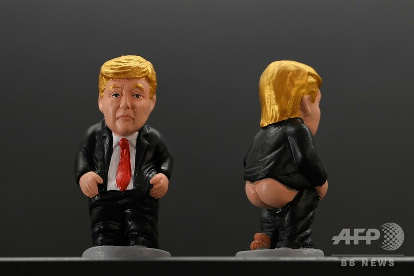 カタルーニャ伝統の「排便人形」、今年はトランプ氏とバイデン氏