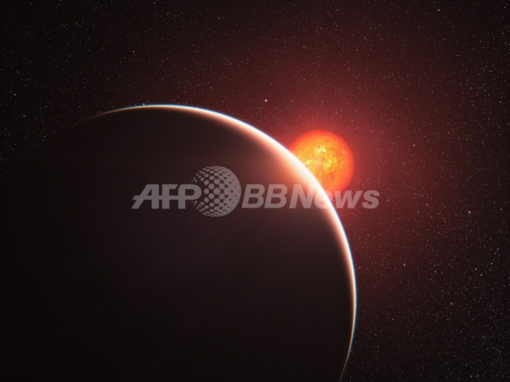 「ハビタブルゾーン」内の惑星を新たに発見、地球から42光年 「ハビタブルゾーン」内の惑星を新たに発見、地球から42光年