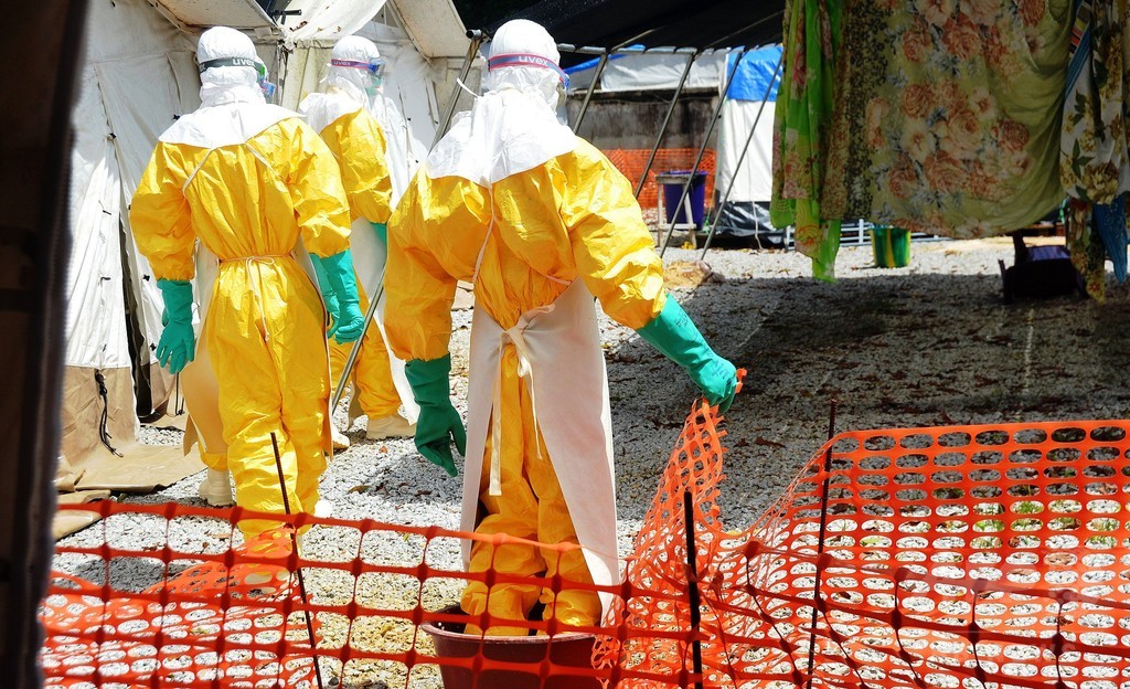 ギニア最後のエボラ患者が回復、終息宣言秒読みに MSF ギニア最後のエボラ患者が回復、終息宣言秒読みに MSF