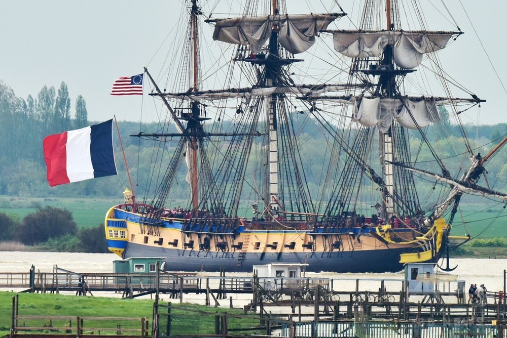 米独立戦争支援の仏帆船、復元され大西洋へ 写真22枚 国際ニュース