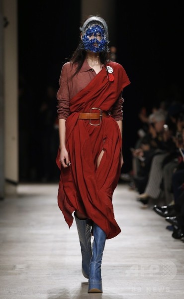 「アンドレアス・クロンターラー フォー ヴィヴィアン・ウエストウッド」16/17年秋冬