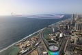24F1第2戦サウジアラビアGP予選の前に行われたサウジアラビア空軍によるアクロバット飛行の様子（2024年3月8日撮影）。(c)JOSEPH EID/ AFP