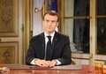 仏大統領府でテレビ演説を行うエマニュエル・マクロン大統領（2018年12月10日撮影）。(c)LUDOVIC MARIN / POOL / AFP