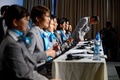 東京五輪招致委員会（Tokyo 2020 Bid Committee）は5日、アルゼンチン・ブエノスアイレス（Buenos Aires）で記者会見に臨み、スポーツディレクターの荒木田裕子（Yuko Arakida）理事は、もし東京が2020年夏期五輪の開催地に選ばれたら、2011年の東日本大震災の影響を受けた若者を勇気づけることができるだろうと話した。

記者会見で辞を述べる元男子サッカー日本代表の川淵三郎（Saburo Kawabuchi）氏（右、2013年9月5日撮影）。(c)AFP/FABRICE COFFRINI