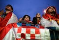 サッカーW杯カタール大会、3位決定戦、クロアチア対モロッコ。クロアチアの首都ザグレブで試合を観戦するサポーター（2022年12月17日撮影）。(c)Denis LOVROVIC / AFP