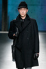 米・ニューヨークで発表された「ケネス・コール（Kenneth Cole）」13/14年秋冬コレクション（2013年2月7日撮影）。(c)AFP/Getty Images/Peter Michael Dills