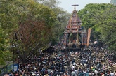 年に一度の山車祭り、大にぎわい インド・チェンナイ