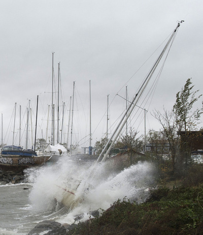 「サンディ」の猛威、気候変動との関連性は？謎多き熱帯低気圧