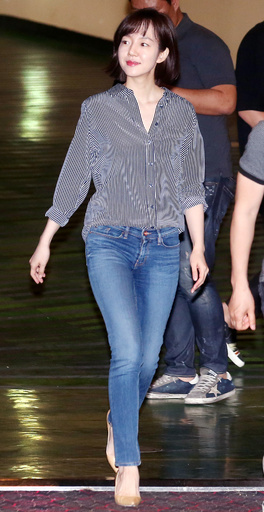 映画『隠密な誘惑』の舞台あいさつ、イム・スジョンが出席