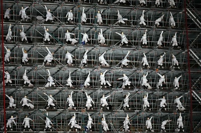 【今日の1枚】改修中でもショーは続くパリ・オペラ座