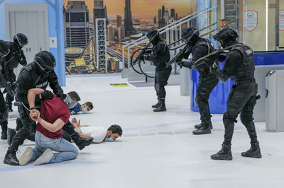 ドバイ、顔認識システムで交通機関の警備強化へ