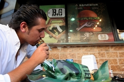 サンドイッチ誕生250周年、英サンドイッチ町で華々しくお祝い