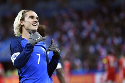 フランスがウェールズに勝利、イングランドはドイツとスコアレスドロー