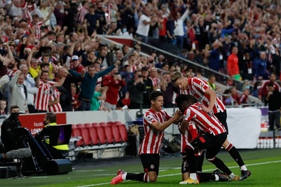 昇格組ブレントフォード 開幕戦でアーセナルに快勝