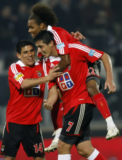 ベンフィカ アウェーでビトリア・ギマラエスに勝利