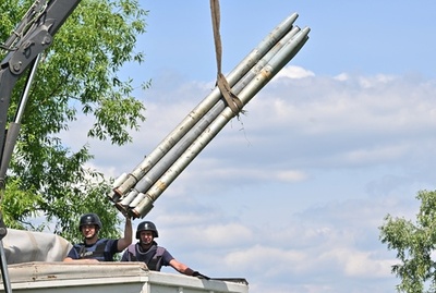 ウクライナの17万4000平方キロに地雷 ゼレンスキー氏、NZに除去作業への支援要請