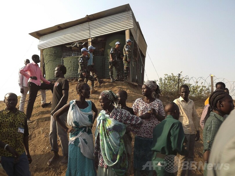南スーダンの戦闘拡大、再び内戦の恐れも 米大使館員など国外に