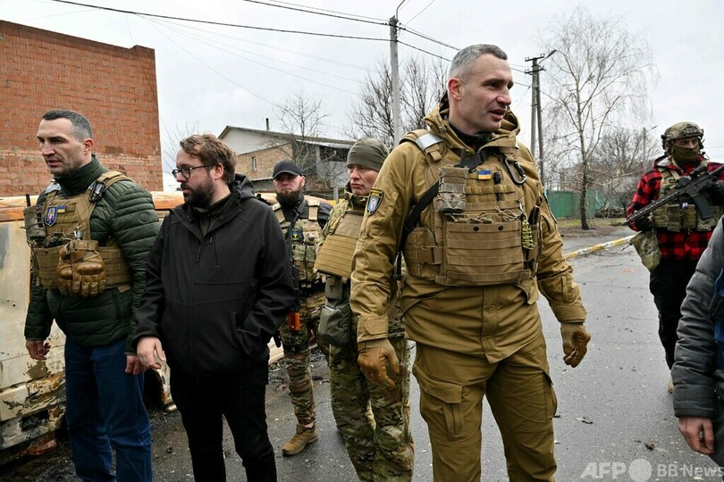 ウクライナ大統領、ブチャ視察 世界にジェノサイド認定訴え