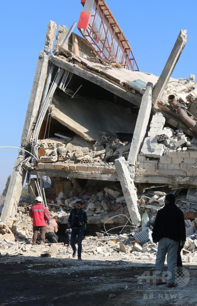 シリア病院・学校空爆で「市民50人近く死亡」 国連と米が非難