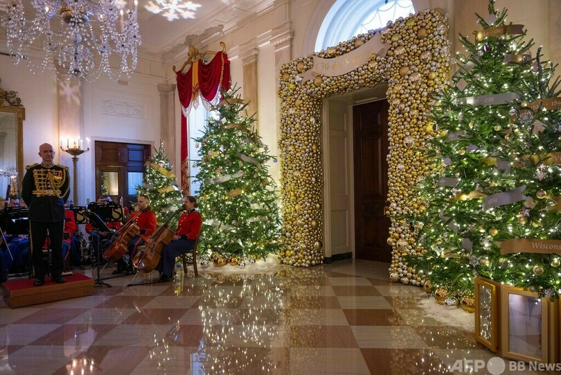 米ホワイトハウス、クリスマス装飾を公開