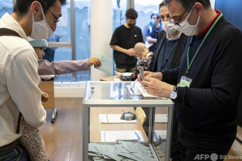 フランス大統領選、投票始まる