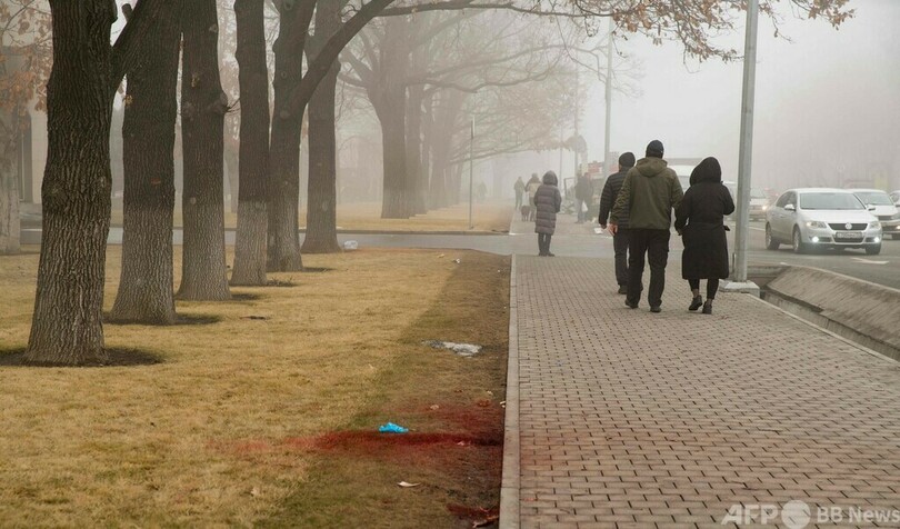 カザフ、最大都市で衝突続く ロシア主導部隊が到着