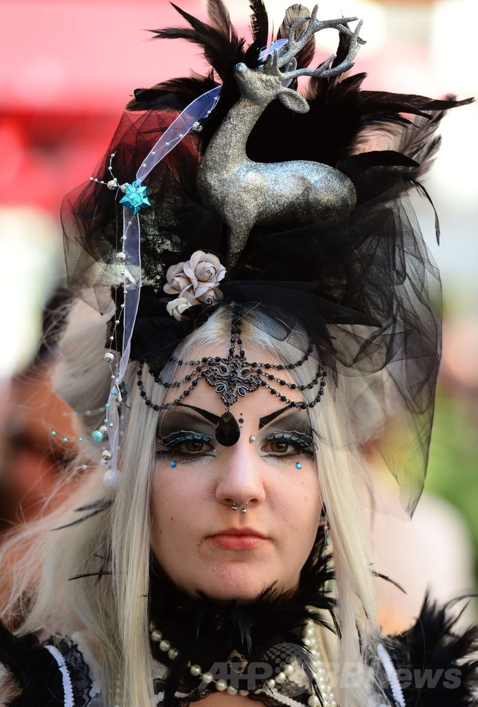 街中を染める黒衣装、ドイツでゴシックの祭典