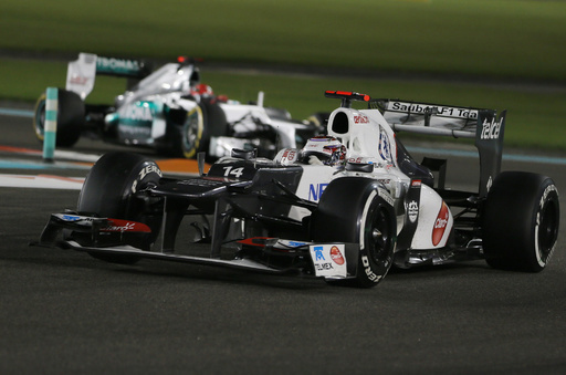 ライコネンが優勝、可夢偉は6位入賞 アブダビGP 写真10枚 国際