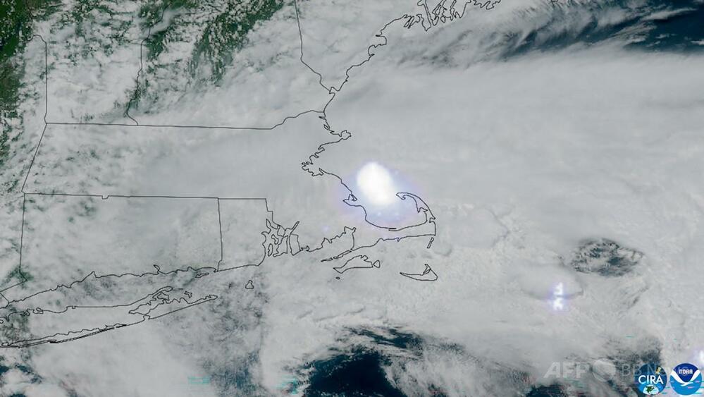 米国上空で隕石が爆発、TNT火薬300トン相当の威力 NASA