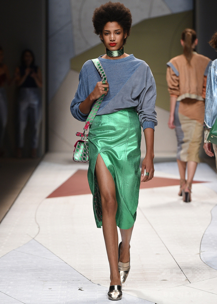 「トラサルディ」17年春夏