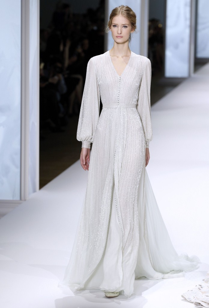 フェミニンで繊細なドリームドレス、「ラルフ＆ルッソ」15年春夏オートクチュール