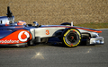 フォーミュラワン（F1、F1世界選手権）ヘレス合同テストは7日、ヘレス・レーストラック（Jerez Racetrack）で初日を迎え、2007年シーズンの年間王者でロータス（Lotus F1 Team）のキミ・ライコネン（Kimi Raikkonen）がトップタイムを記録した。

テスト走行で8番手となるベストラップ1分21秒530（62周）を記録したマクラーレン・メルセデス（McLaren-Mercedes）のジェンソン・バトン（Jenson Button、2012年2月7日撮影）。(c)AFP/CRISTINA QUICLER&lt;a href=&quot;http://www.afpbb.com/article/sports/motor-sports/f-one/2856079/8425202&quot;&gt;&lt;b&gt;＜記事本文へ戻る＞&lt;/b&gt;&lt;/a&gt;
