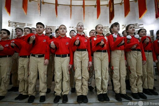 ロシア「青少年軍」加入式、祖国に忠誠誓う 写真12枚 国際ニュース