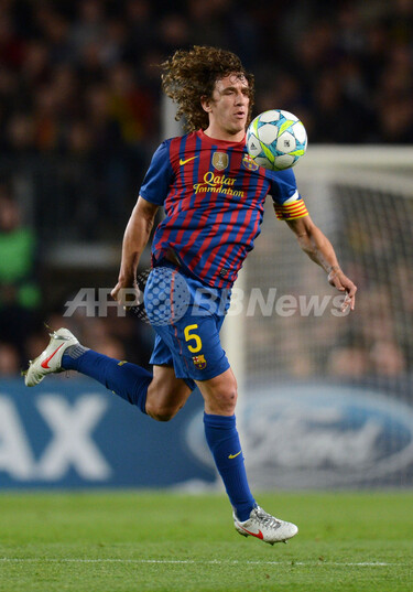 プジョルが膝手術へ、スペイン代表に大きな痛手 写真1枚 国際ニュース