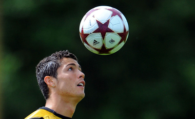 レアル・マドリード ロナウド獲得の事前合意を否定