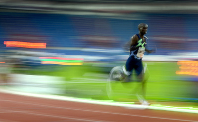 世界記録の陰に「スーパーシューズ」の存在、専門家「今後も続く」