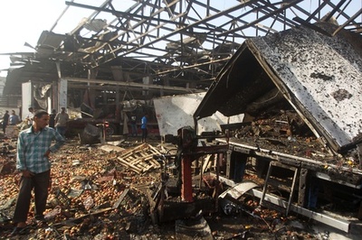 イラクで車爆弾攻撃、50人死亡 ISが犯行声明