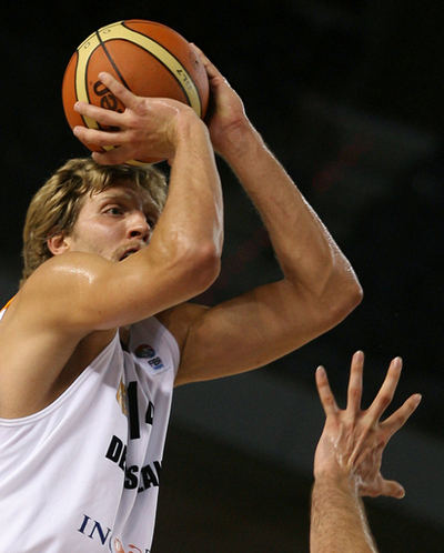 ドイツ トルコを降し開幕2連勝