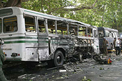 スリランカ、コロンボの大統領官邸付近で自爆攻撃、10人死亡