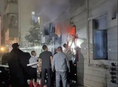 突然の火災、閉じ込められた一家5人を1人が救出 中国深セン市