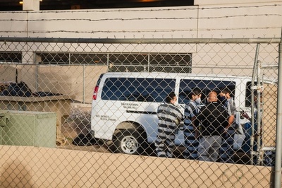 遺体運搬は受刑者が…コロナで大打撃の米テキサス州エルパソ