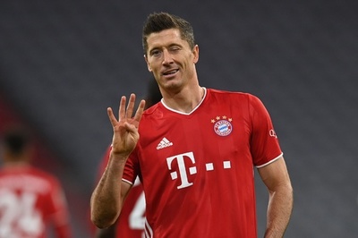 バイエルン、レワンドフスキ4得点もヘルタに辛勝