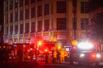 米ロサンゼルスの商業施設で爆発、消防隊員11人が負傷