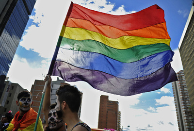 コロンビアで同性婚合法化 南米で4か国目