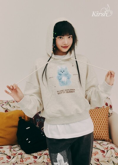 LE SSERAFIMホン・ウンチェ、ファッションブランド「KIRSH」モデルに