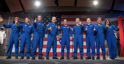 NASA、民間宇宙船搭乗の宇宙飛行士9人を発表 来年にも初の有人試験飛行